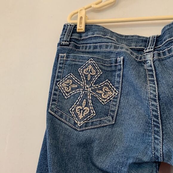 Chinese Laundry denim jeans Size 10 intricately designed back pockets Inseam 30” - Picture 7 of 10